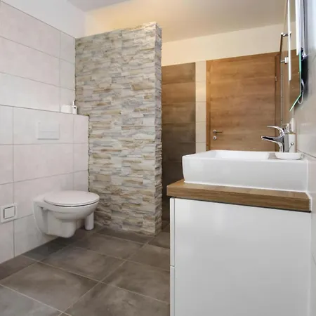 Gamsknogel Mit Privatem Pool Und Whirlpool, Cleaning Included Chalet Inzell